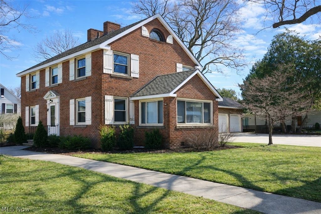 Photo of 7 Coveland Drive, Avon Lake, OH 44012 (MLS # 5191751)