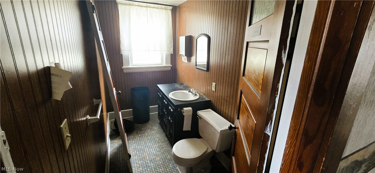 Heman El's Add - Commercial Sale