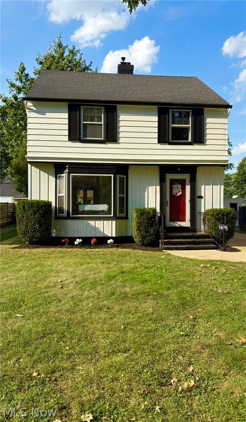 Homes For Sale - 17706 Ponciana Avenue<br/> Cleveland, OH 44135