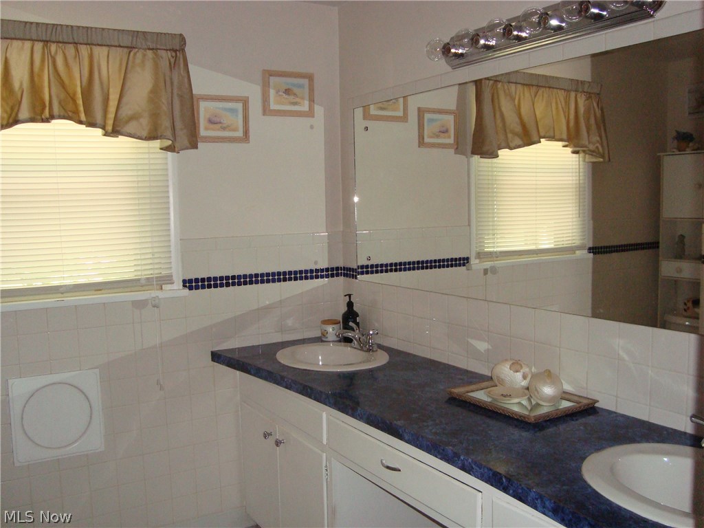 Applewood Acres - Residential