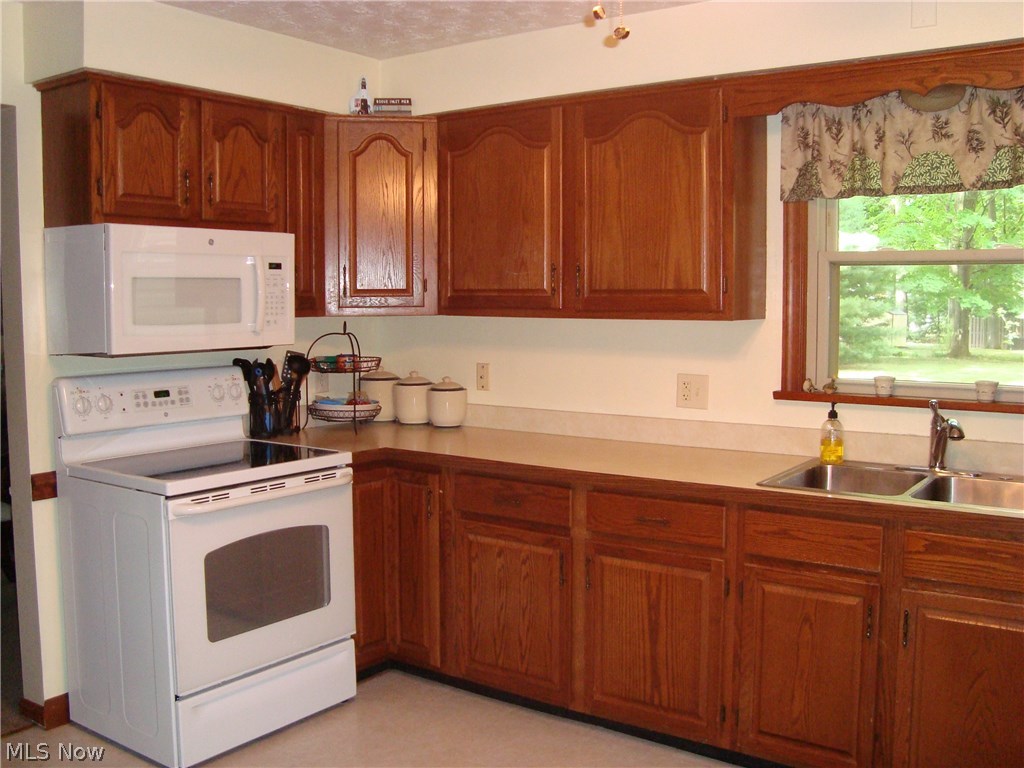 Applewood Acres - Residential