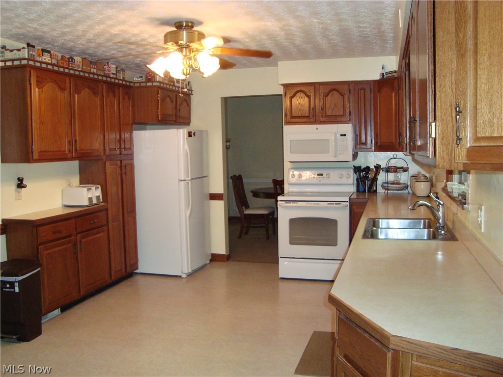 Applewood Acres - Residential