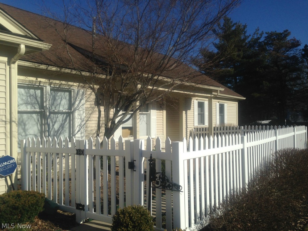 Fairway Homes Condo - Residential