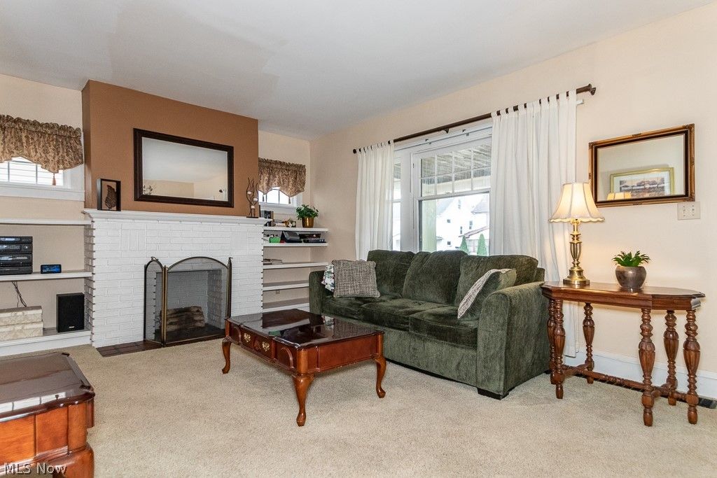 Photo of 9815 Parkview Avenue, Garfield Heights, OH 44125 (MLS # 5218941)