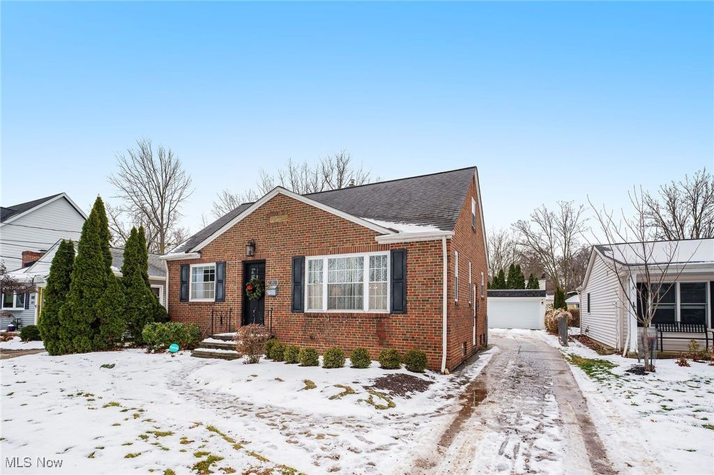 Photo of 23803 Lake Road, Bay Village, OH 44140 (MLS # 5177827)
