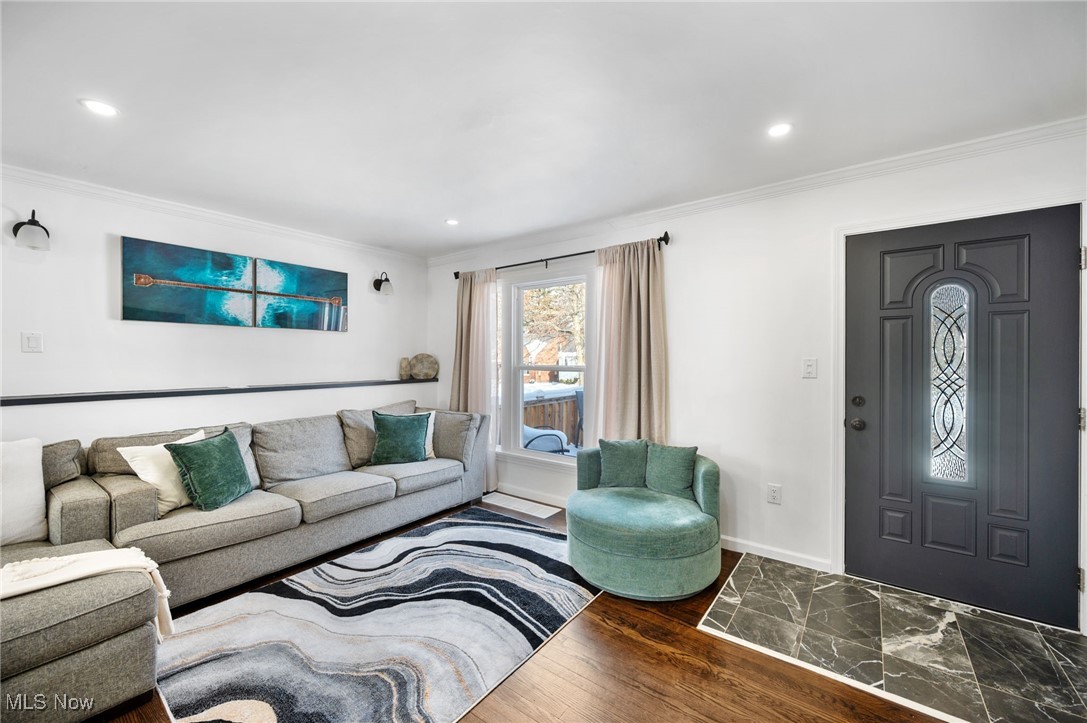 14407 Hollywood Avenue