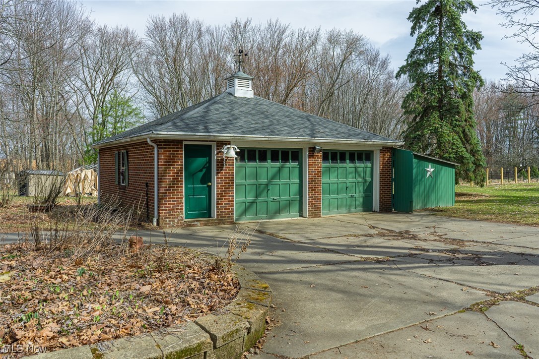 1650 S Sawburg Avenue, Alliance, Ohio image 16