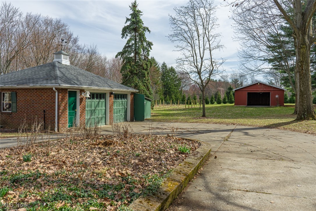 1650 S Sawburg Avenue, Alliance, Ohio image 17