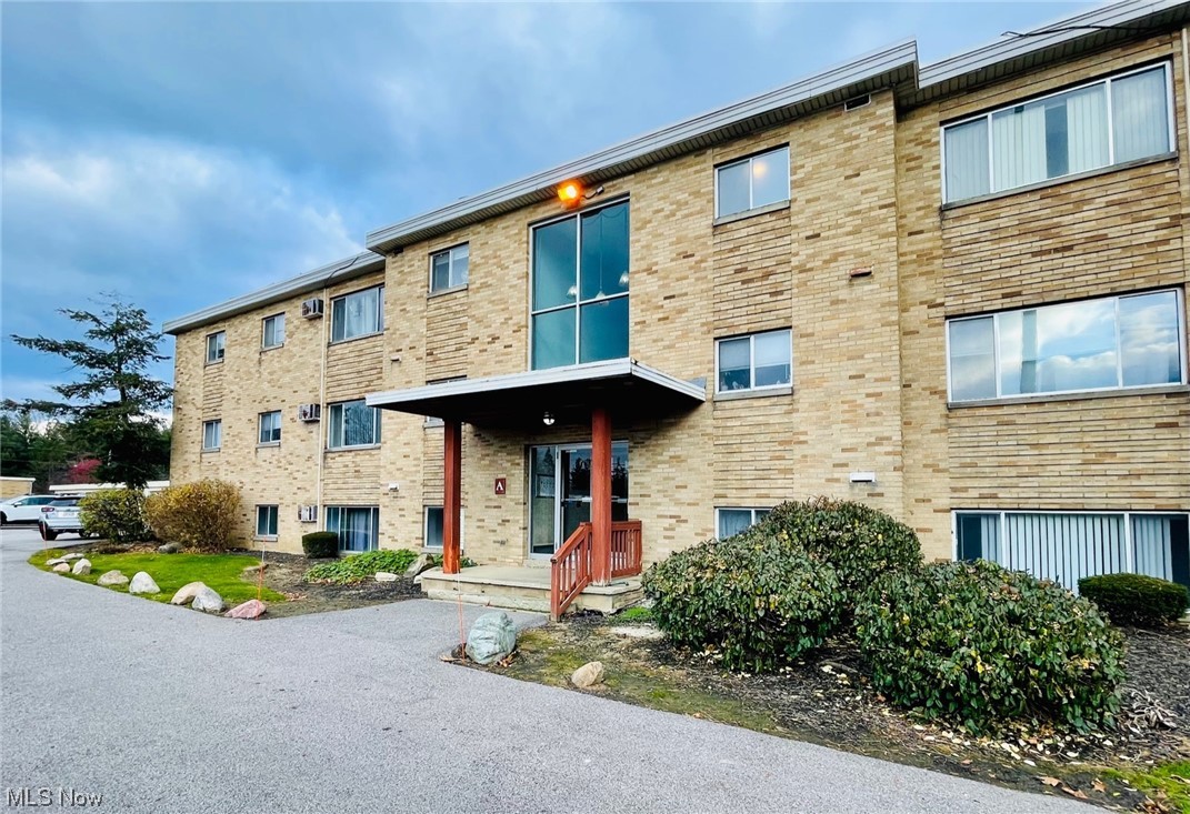 Royal Court Condo - Residential