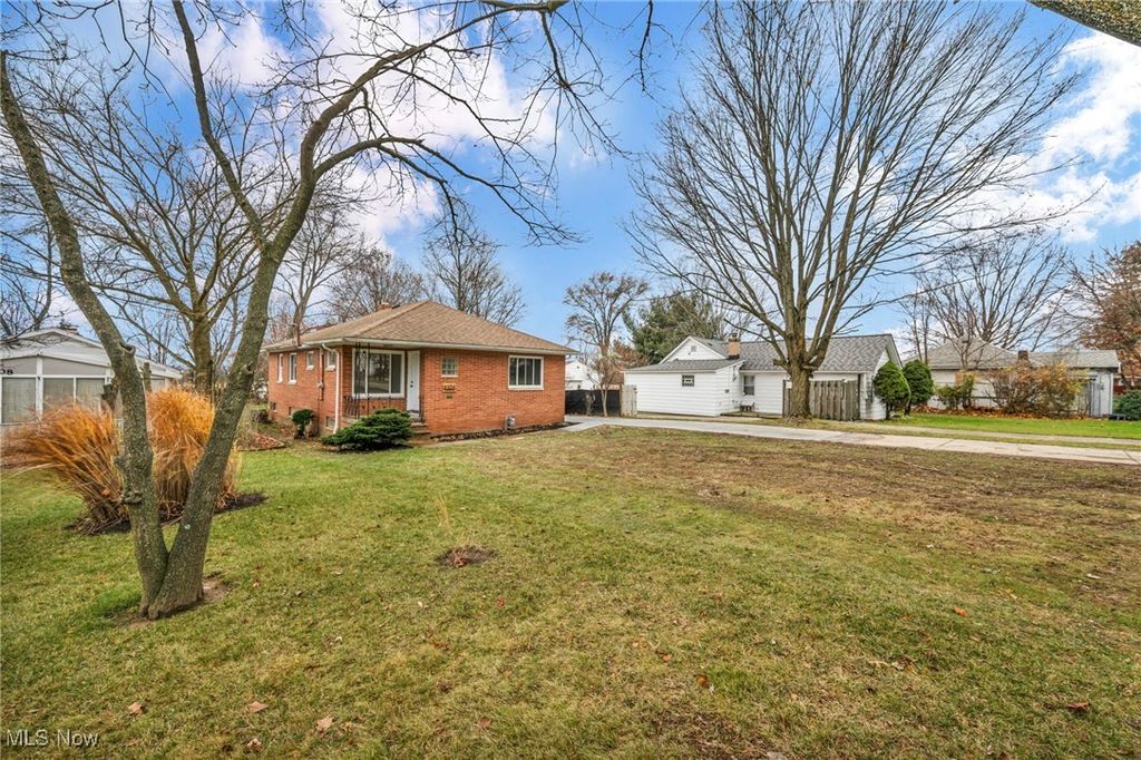 Photo of 6104 Turney Road, Garfield Heights, OH 44125 (MLS # 5169763)