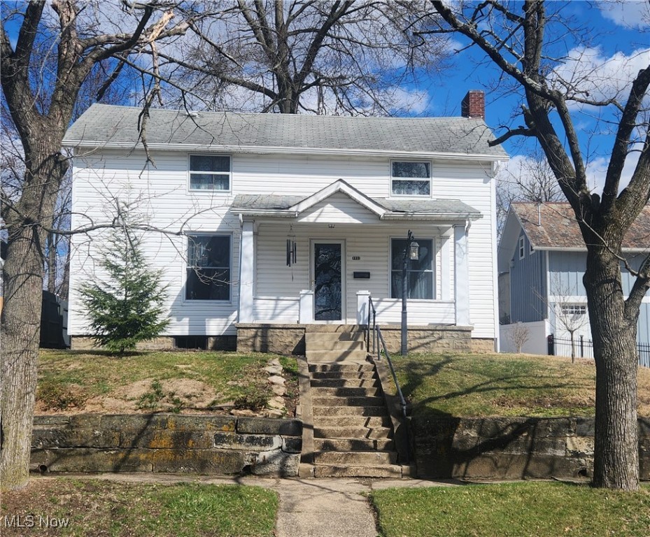 228 N 8th Street, Coshocton, Ohio image 1