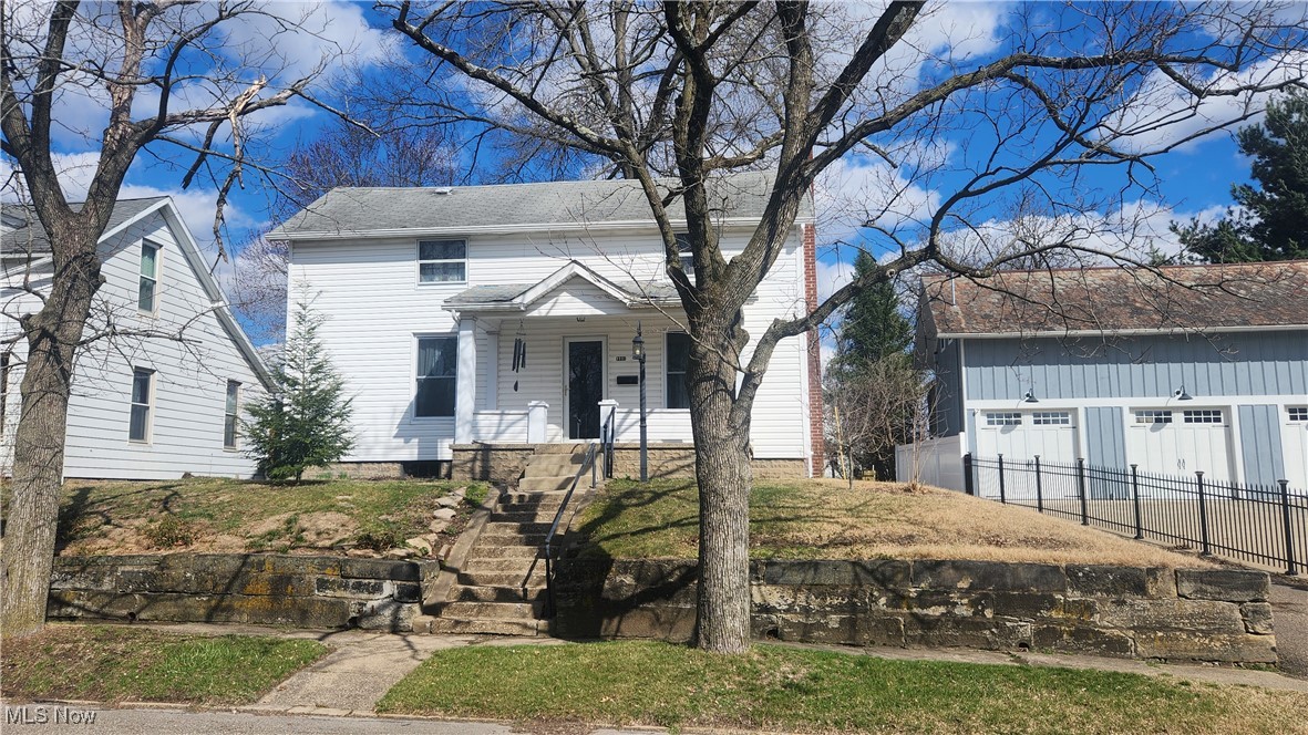 228 N 8th Street, Coshocton, Ohio image 3