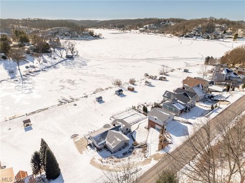 Tiny photo for 382 E Mohawk Drive, Malvern, OH 44644 (MLS # 5187296)