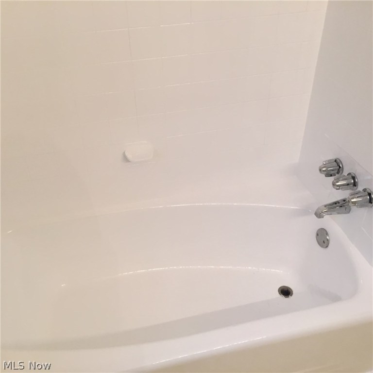 Lana Pasnow & P Krietzs Propo - Residential Lease