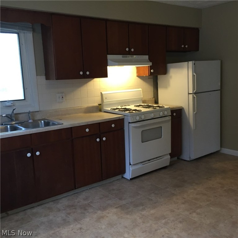 Lana Pasnow & P Krietzs Propo - Residential Lease