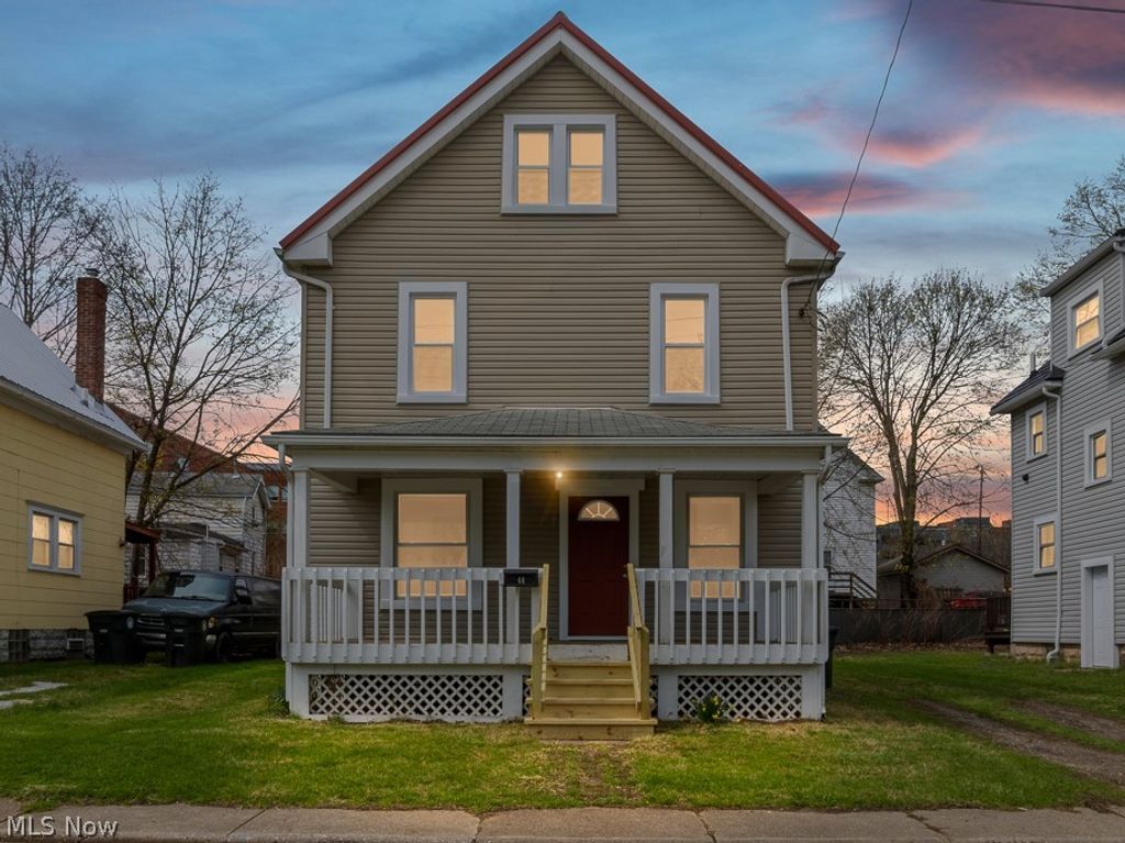 Photo of 44 Agate Place, Akron, OH 44305 (MLS # 5200336)