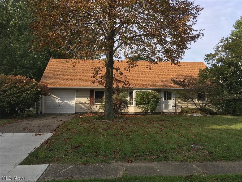 Beautiful home that has been fully renovated at the end of a quiet, dead-end street. Beautiful kitchen with stainless appliances, three large bedrooms plus a fourth bedroom/den and a large fenced back yard. All at a great price. Don't wait as this one won't last long.