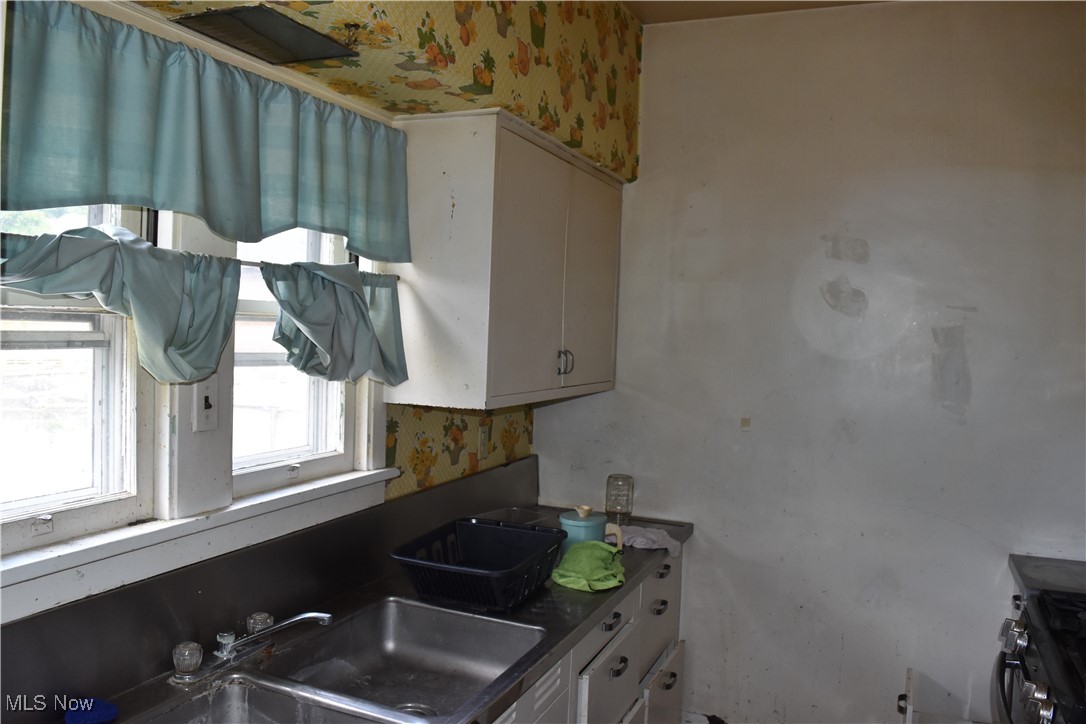425 N Zane Highway, Martins Ferry, Ohio image 6