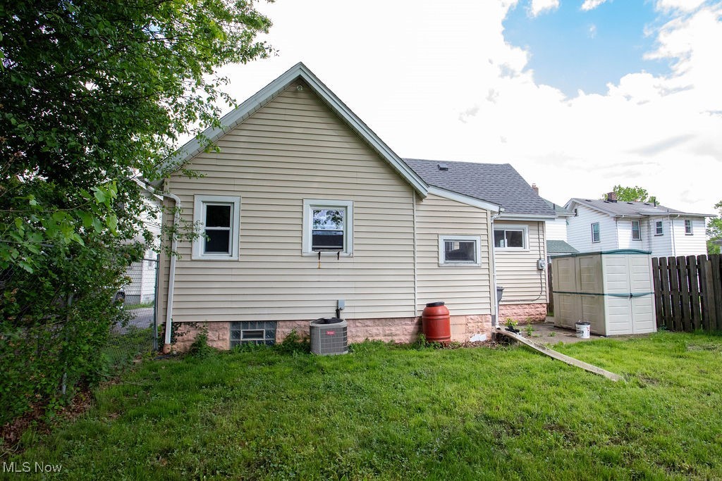 122 Wesley Avenue, Youngstown, Ohio image 4