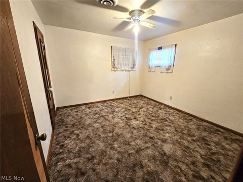 Tiny photo for 2411 Fairfax Street, Parkersburg, WV 26101 (MLS # 5209534)