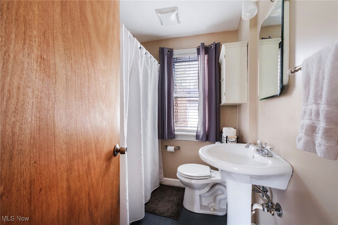 114 Wilson Avenue, Niles, Ohio image 24