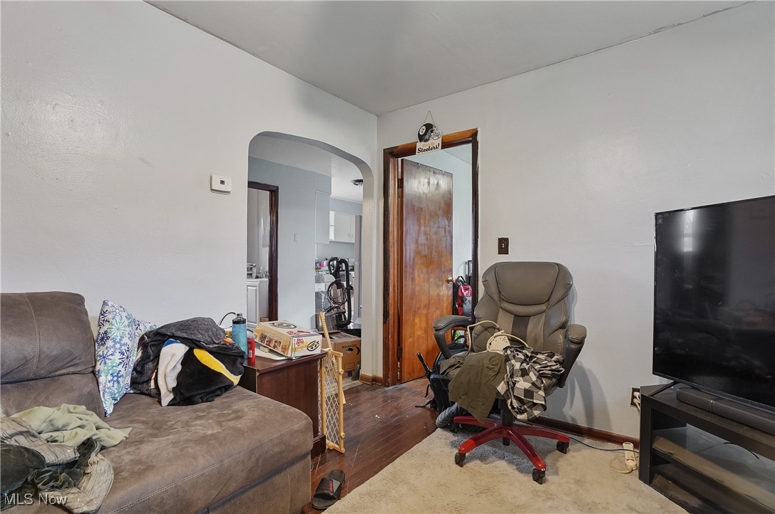 Service Park - Residential Income