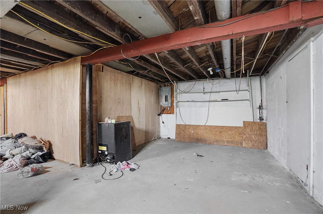 Service Park - Residential Income