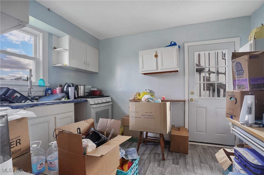 Service Park - Residential Income