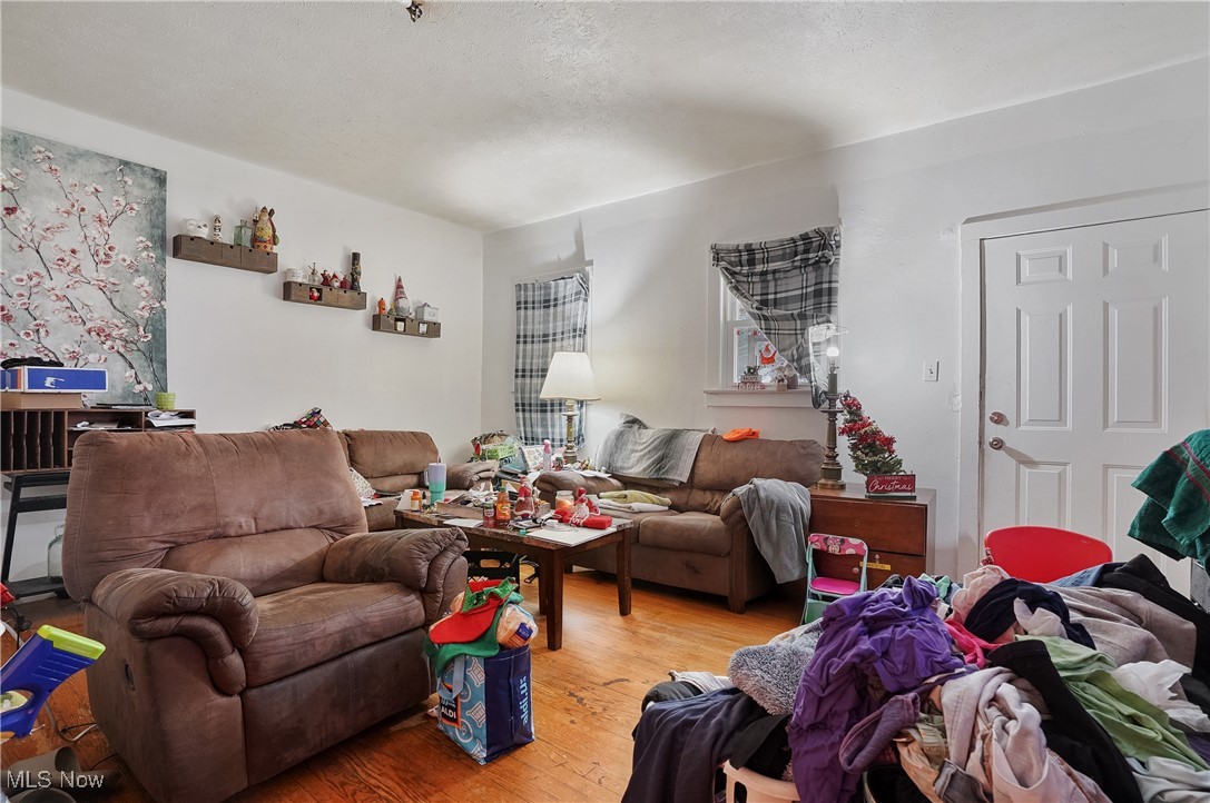 Service Park - Residential Income