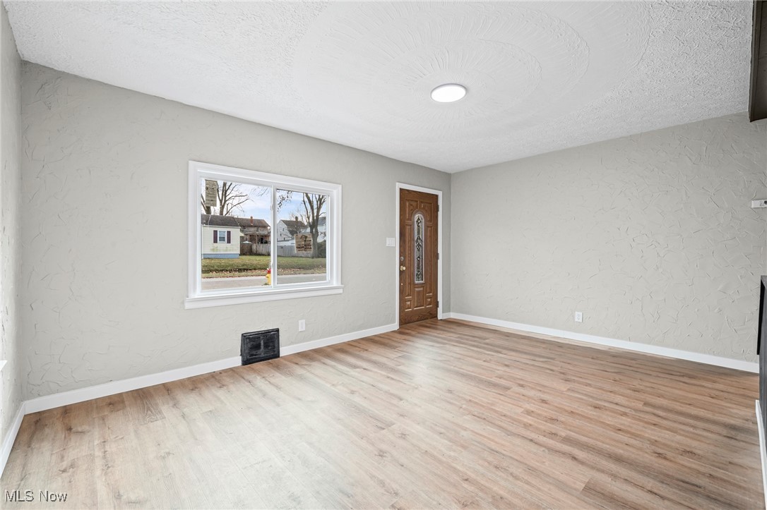 Knollwood - Residential