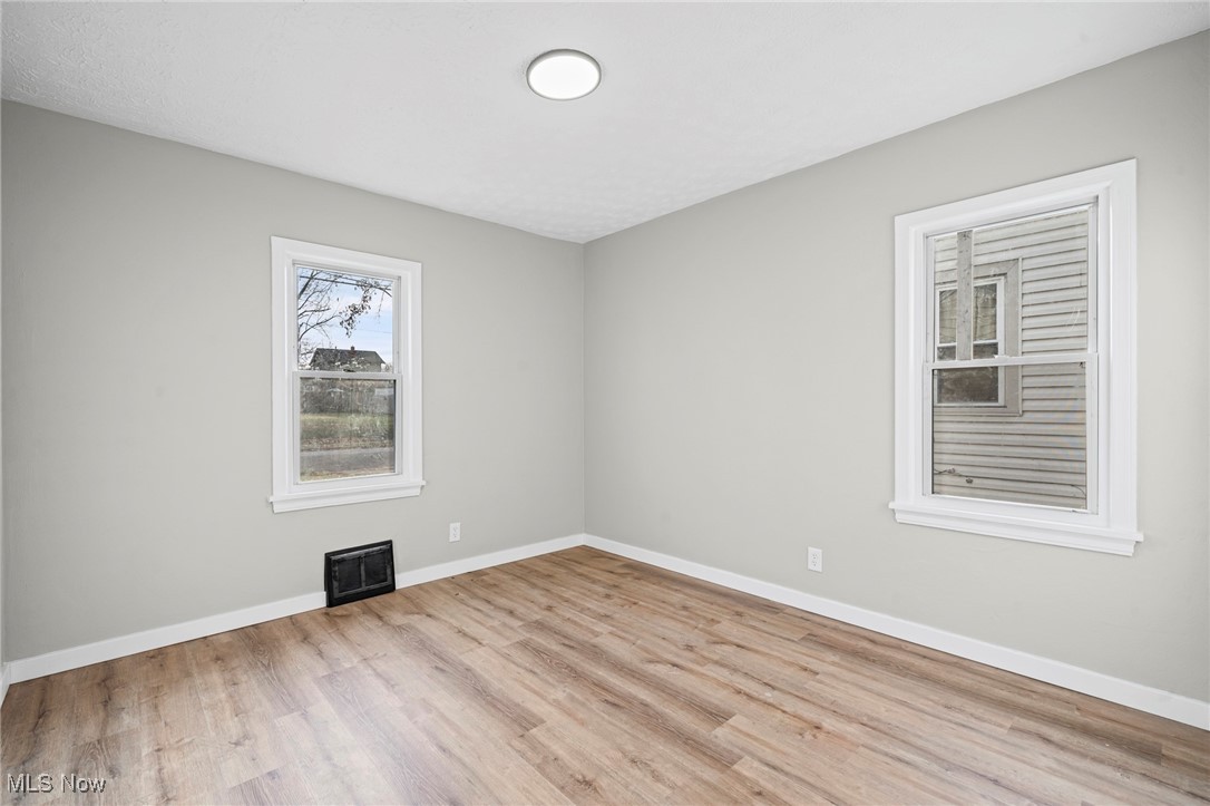 Knollwood - Residential