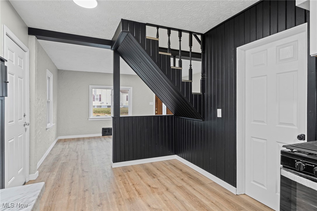 Knollwood - Residential