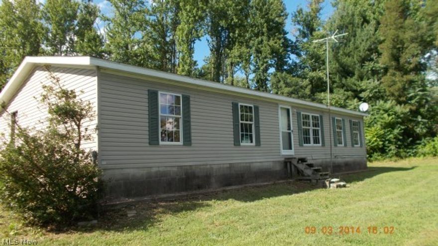 2001 One story 3 Bedroom 2 Bath home with 32.7 acres in Perry County. 1st floor utility room, formal dining, open kitchen area. 2 car garage. Home sells as is. Preapproval or proof of funds is requested with all offers. Seller and listing agent have no knowledge of condition of the property.