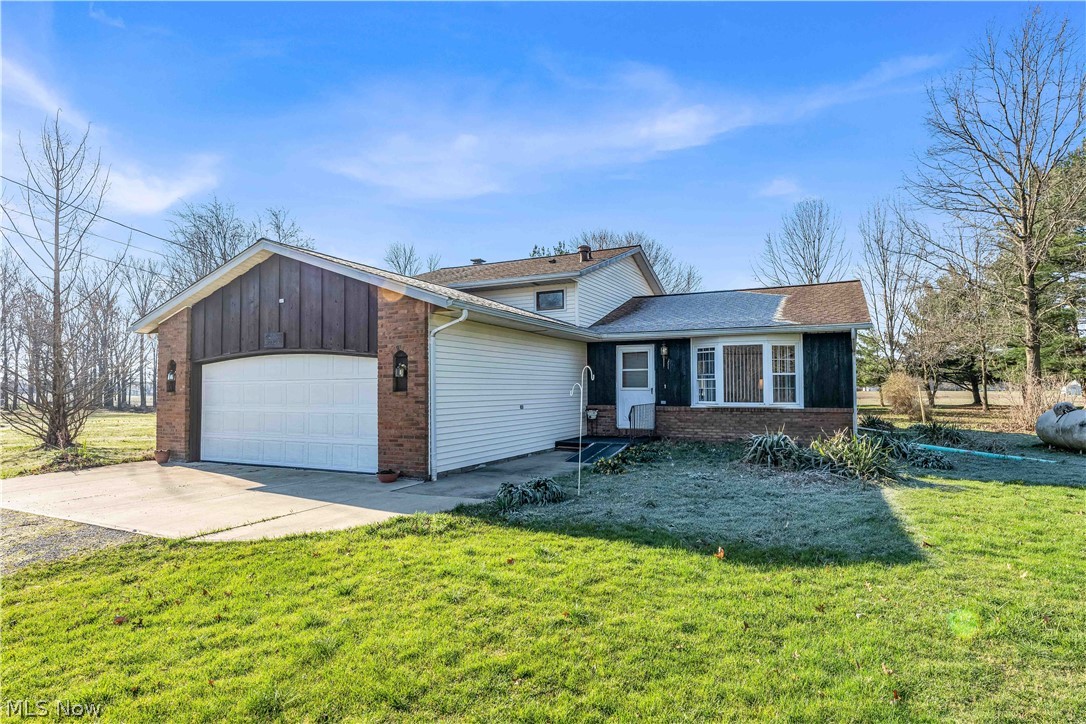Move in ready split level home with 4 bedrooms & 2 full baths. 3.64 acres with an amish built 30 x 40 building. New carpet & paint throughout house. Roof replaced in 2016. Windows are only about 10 years old. Great location, close to down town Oberlin & highway. Must See!! All offers due 4/5 9am