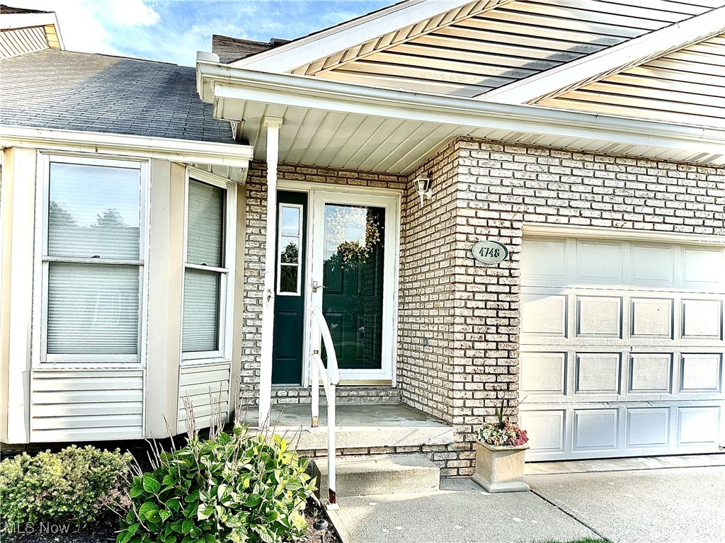 4748 Preserve Drive, Canton, Ohio image 3