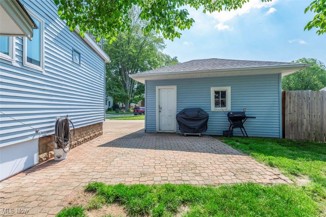 611 West Street, Amherst, Ohio image 9