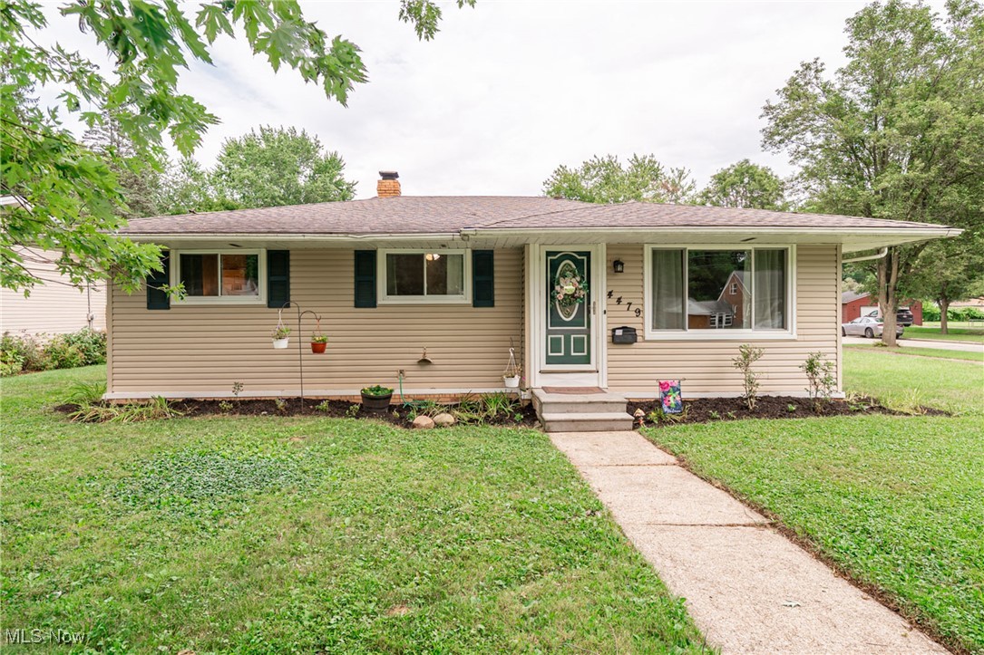 This cute and conveniently located Ranch could be the one you've been looking for! Set well back from Columbia with the driveway off Palm Dr., this freshly painted home features hardwood and ceramic floors and the big ticket updates are already done. Bright kitchen offers plenty of counter space, stainless steel appliances and granite counters. There are 3 bedrooms and 1.5 baths plus a finished basement, 3-season porch, patio and double garage. All appliances, including washer and dryer, stay. Updates include: Front LR Picture window- 2024, remaining windows 2016. Porch door and windows 2022. Roof 2016. HVAC 2016. Garage opener & Keypad 2023. Basement Rec room flooring, walls and wainscoting 2020. Ask your favorite agent for the full list. Just down the street from North Olmsted's new grade school which will open in 2026. Come make it yours!