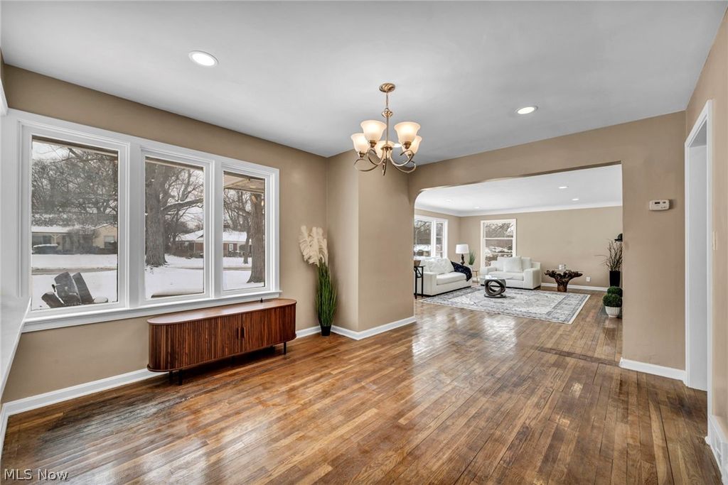 Photo of 1081 Carver Road, Cleveland Heights, OH 44112 (MLS # 5198471)