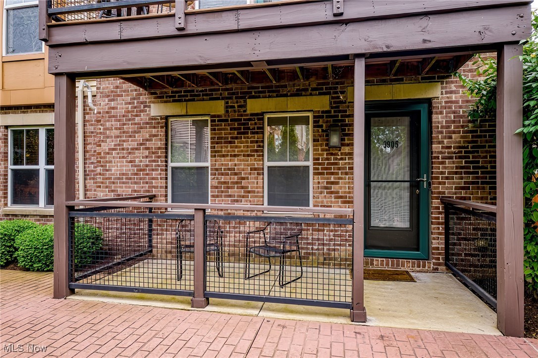 3905 Vine Court