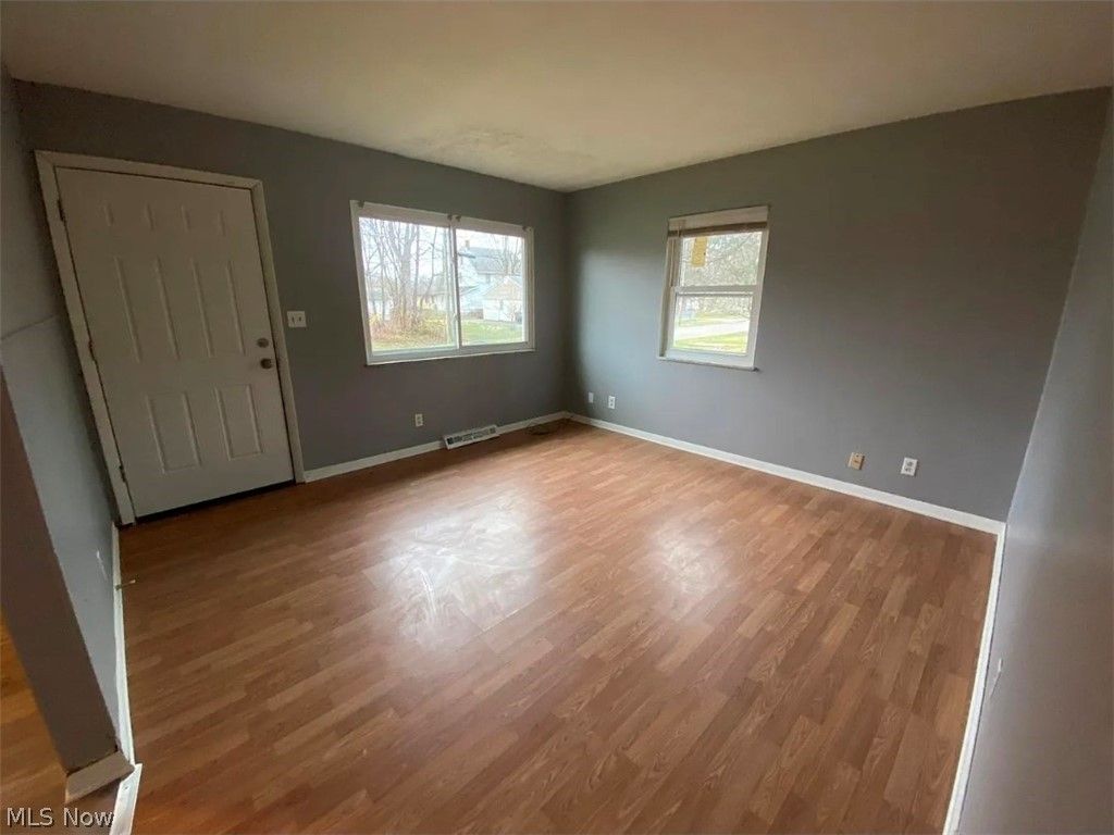 Photo of 1382 Bellevue Avenue, Akron, OH 44320 (MLS # 5199129)