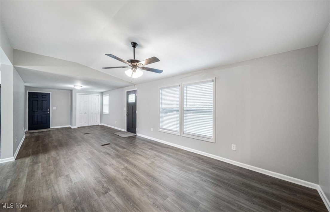 1527 Carterland Drive, Ashtabula, Ohio image 12