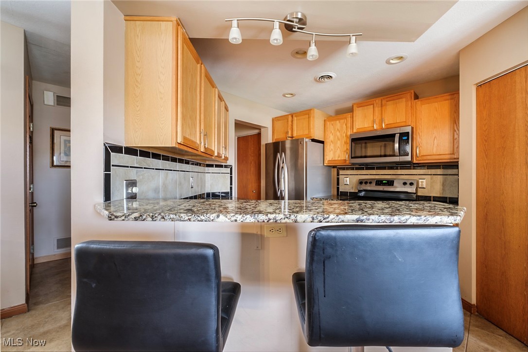 225 N Bayshore Drive #3, Columbiana, Ohio image 14