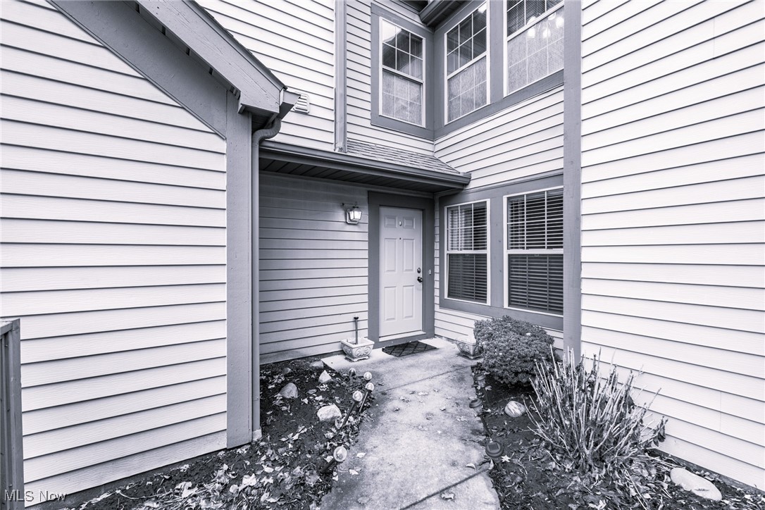 225 N Bayshore Drive #3, Columbiana, Ohio image 1