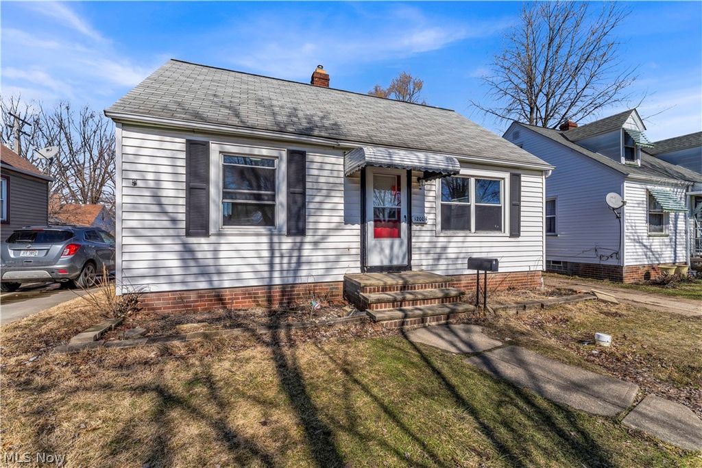 Photo of 12004 Mortimer Avenue, Cleveland, OH 44111 (MLS # 5189810)