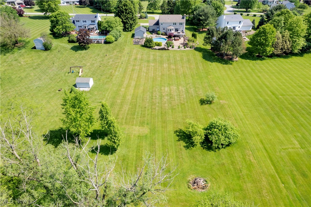 9815 Fox Knoll Drive, Orrville, Ohio image 3