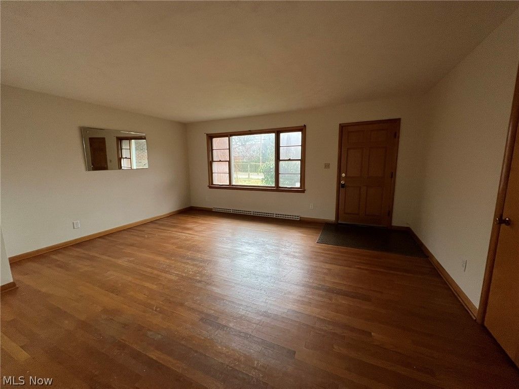 Photo of 462 Moody Street, Akron, OH 44305 (MLS # 5191824)