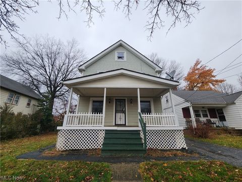 Single Family Residence in Maple Heights OH 5152 Stanley Ave.jpg