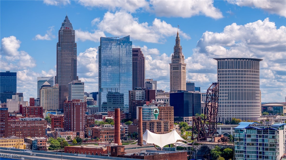 Cleveland, Ohio 44113, United States, 1 Bedroom Bedrooms, ,1 BathroomBathrooms,Residential,Contingent,200827