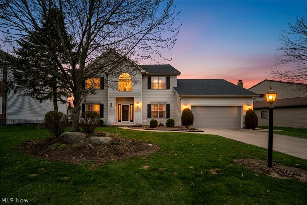 Photo of 17200 GREENWOOD Drive, Strongsville, OH 44149 (MLS # 5194783)