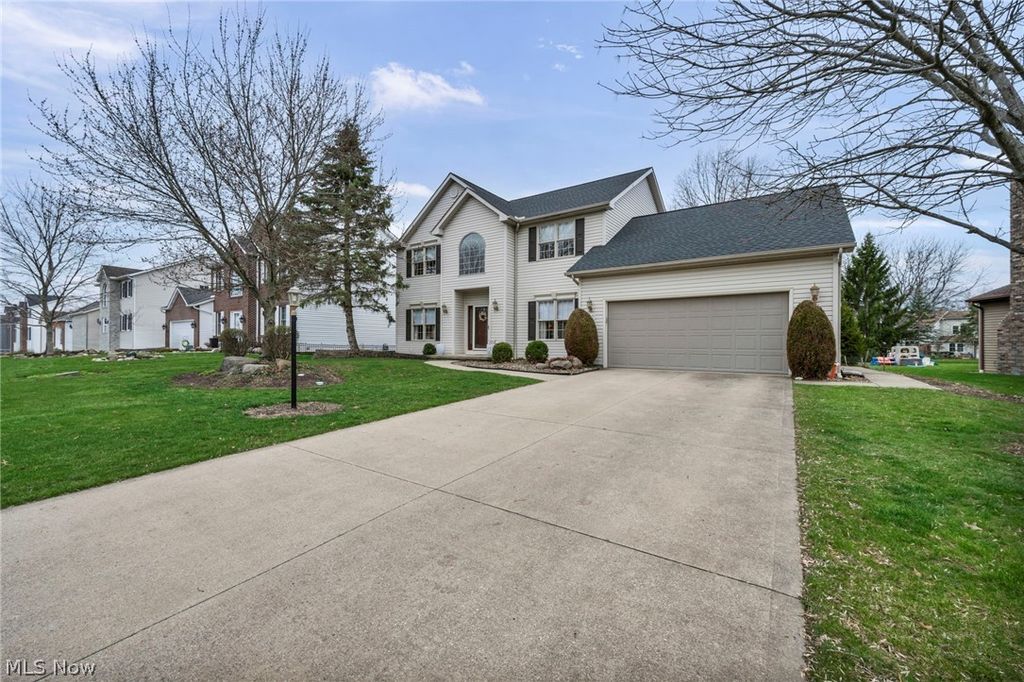 Photo of 17200 GREENWOOD Drive, Strongsville, OH 44149 (MLS # 5194783)